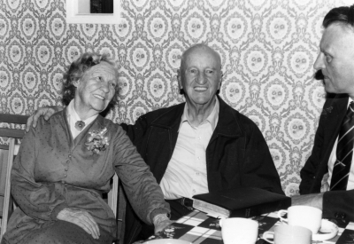 Sidney Jackson, zijn vrouw en Br. Vriesema
